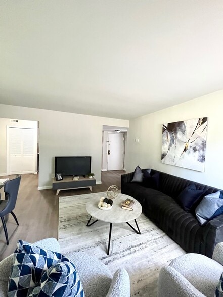 Building Photo - 105 Blackwood-Clementon Rd