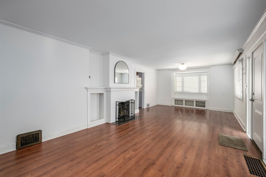 Building Photo - 1835 S 1700 E