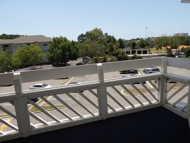 Building Photo - 1100 Possum Trot Rd