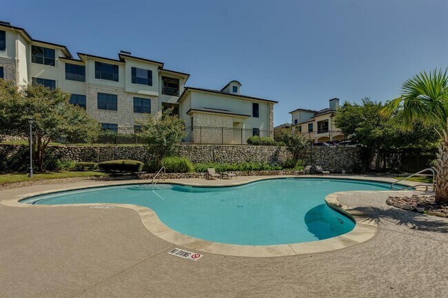 Building Photo - 7701 Rialto Blvd