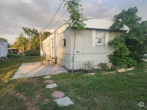Building Photo - 219 Dairy Rd