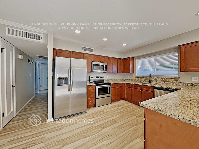 Building Photo - 14832 N 36th Pl