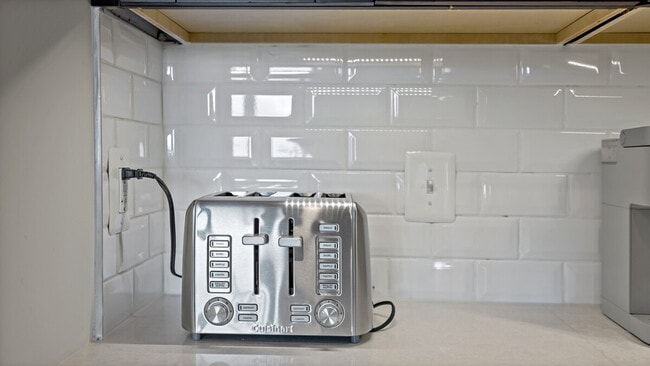 Building Photo - 1544 Spring Gate Dr.