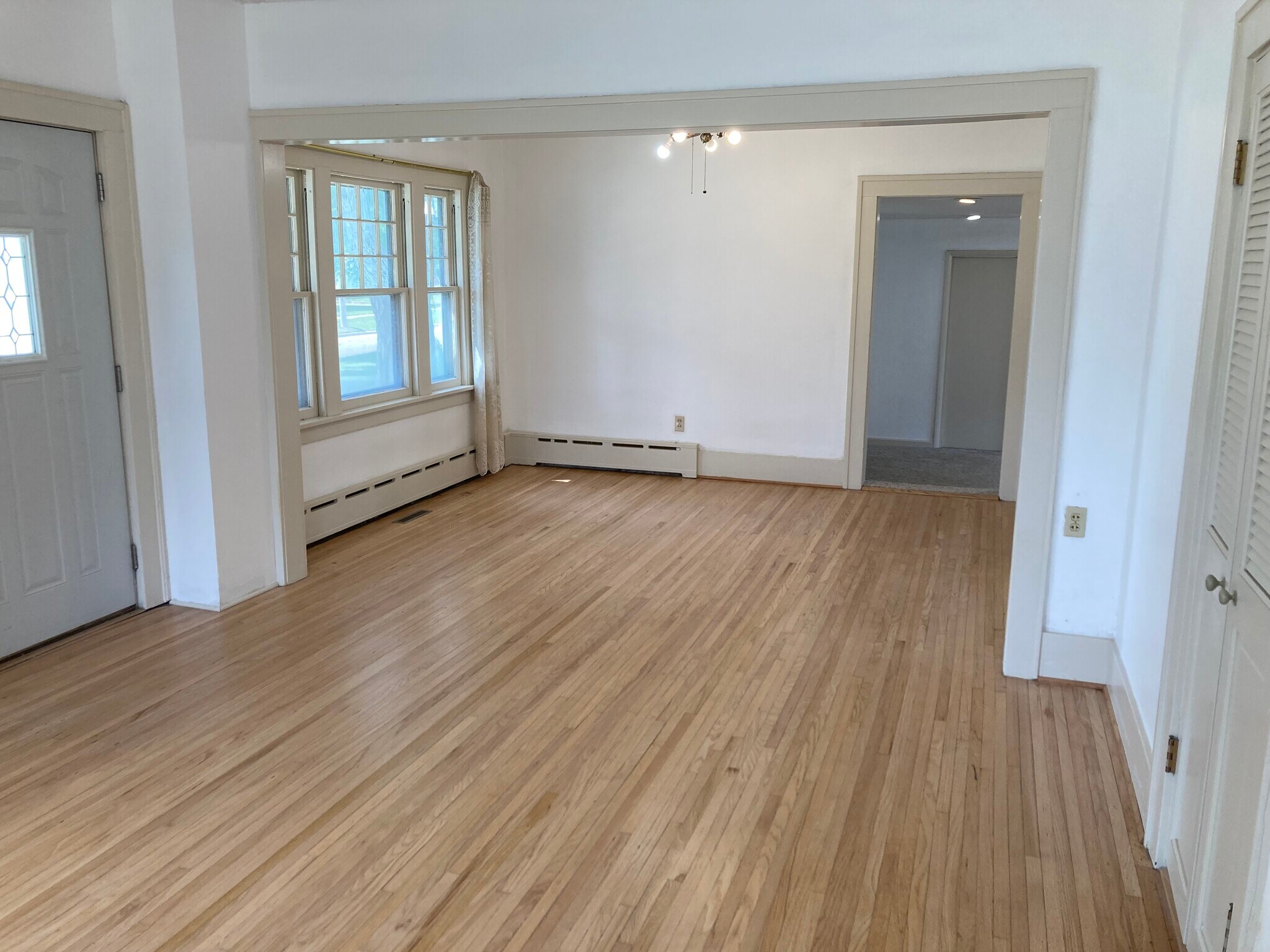 Building Photo - 801 N 16th St