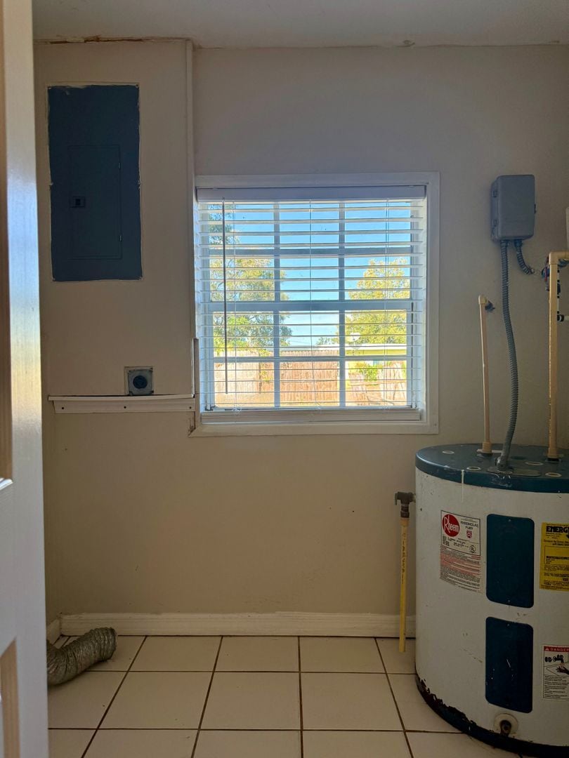 Building Photo - Altamonte Springs Gem! 3BR Home w/ Huge Screened Porch, Fenced Yard & Spacious Layout