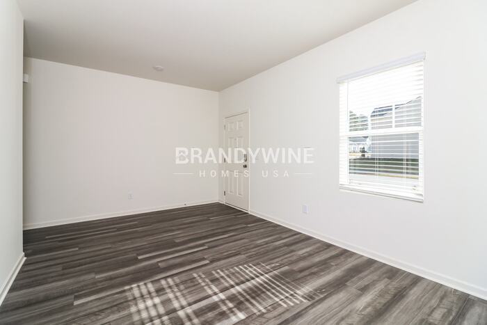 Building Photo - 546 Otway Lp