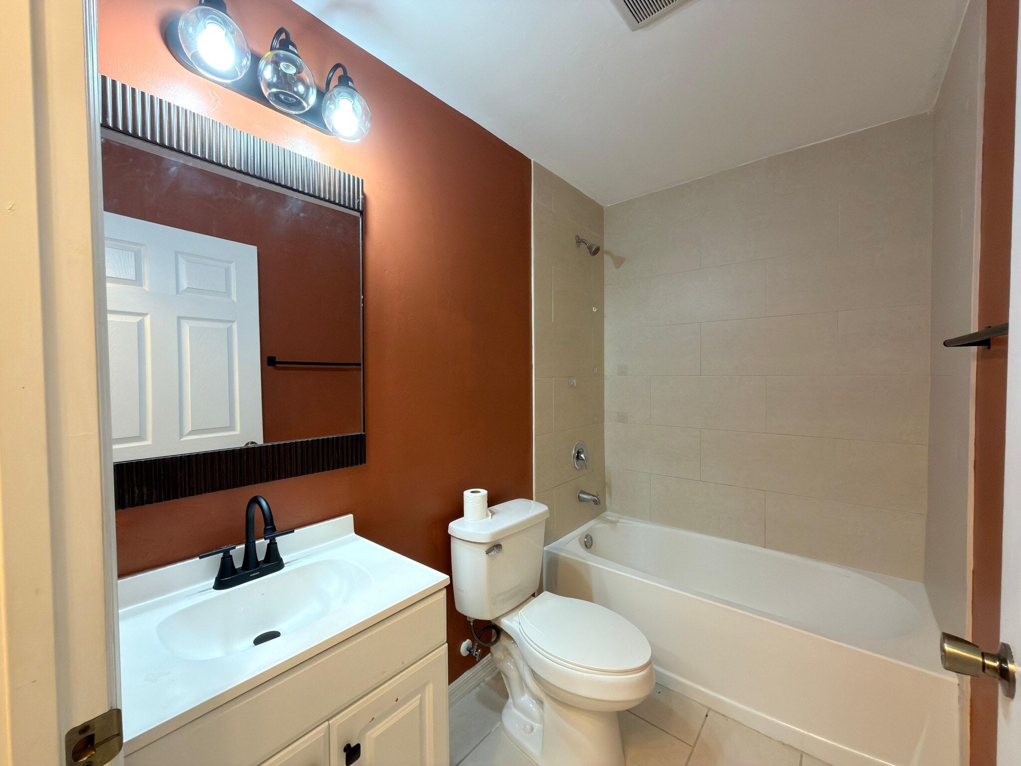 Building Photo - 4124 Skyline Blvd