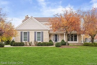 Building Photo - 1568 Grandview Dr