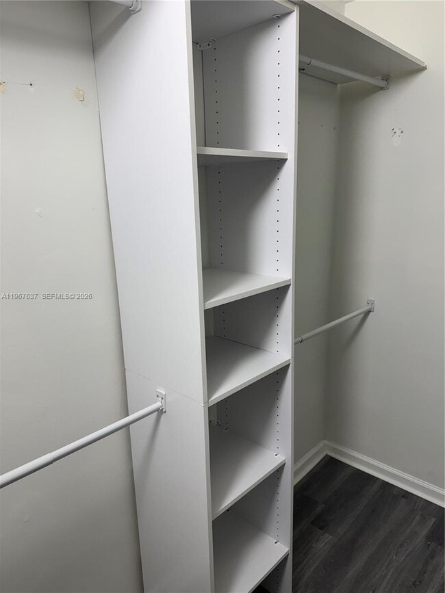 Building Photo - 129 San Remo Blvd