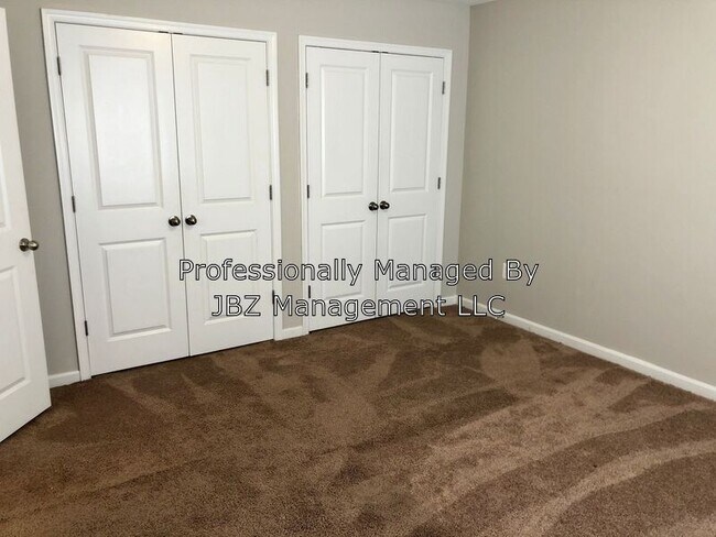 Building Photo - 1625 Ingleside Ave