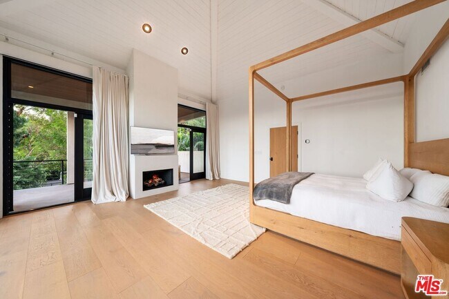 Building Photo - 3627 Woodhill Canyon Rd