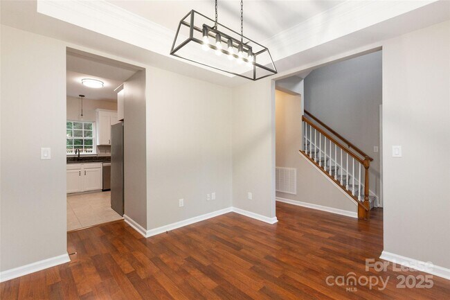 Building Photo - 155 Walmsley Pl
