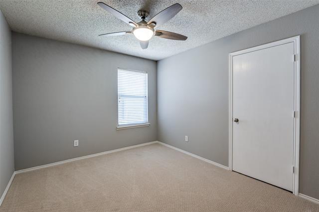 Building Photo - 9936 Carter Dr
