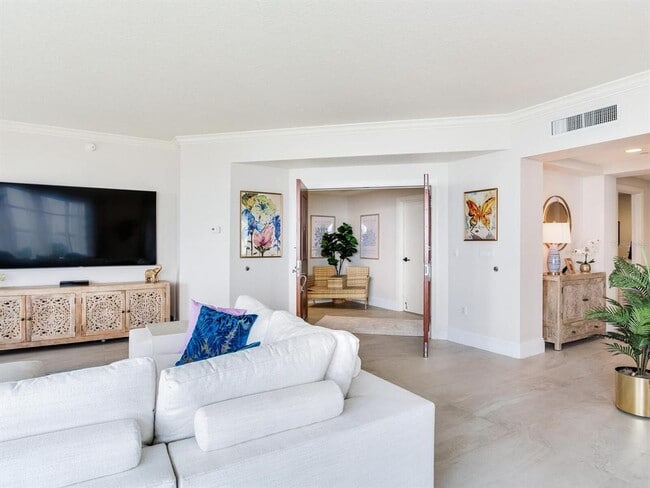 Building Photo - 4201 Bayshore Blvd