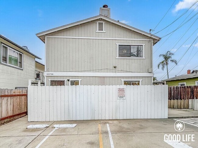 Building Photo - 4379 McClintock St