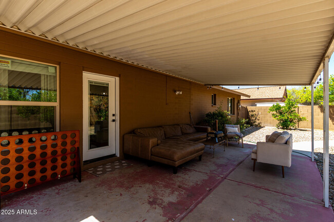 Building Photo - 3239 S Kenwood Ln