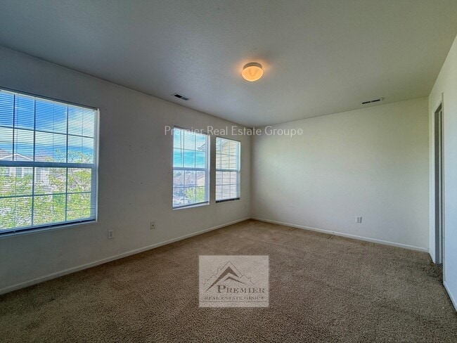 Building Photo - 7920 Sandy Springs Point