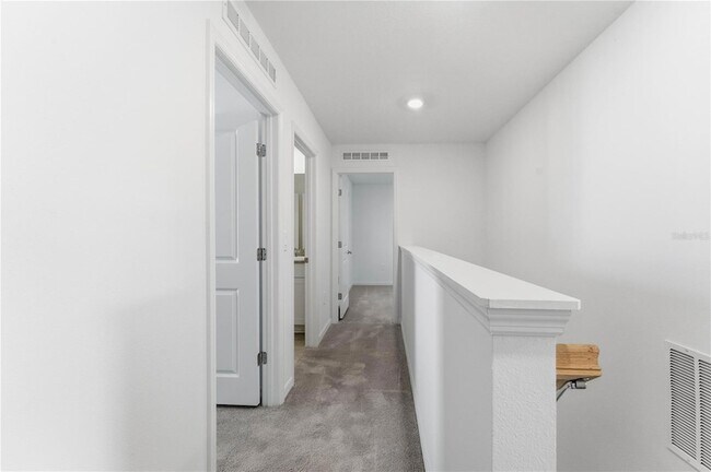 Building Photo - 5670 Nispero Wy