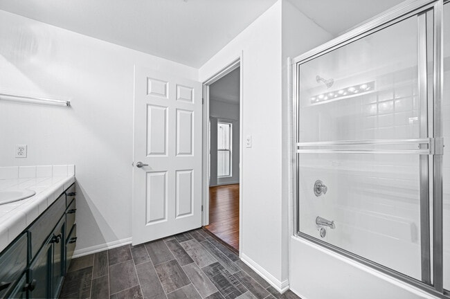 Building Photo - 4620 Vista Del Monte Ave