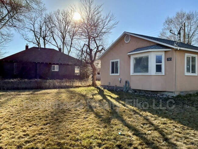 Building Photo - 385 Fir St