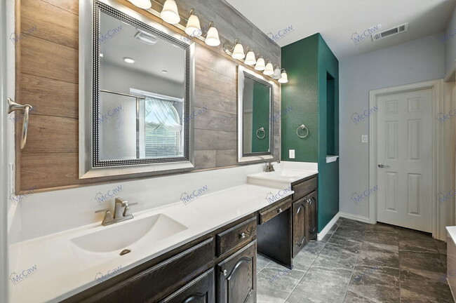Building Photo - 1332 Needle Cactus Dr