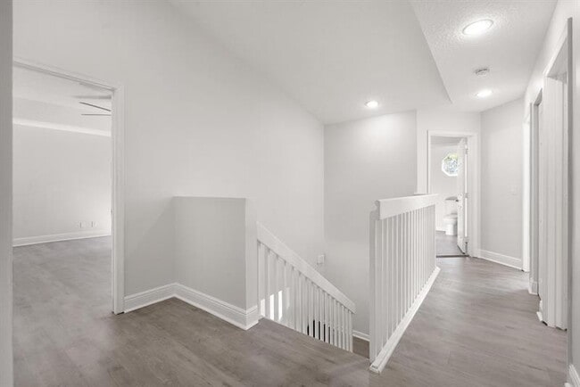 Building Photo - 5228 NW 112th Terrace