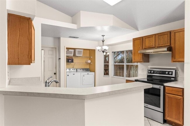 Building Photo - 212 Bent Oak Loop