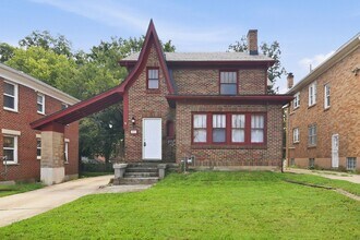 Building Photo - 416 Delaware Ave