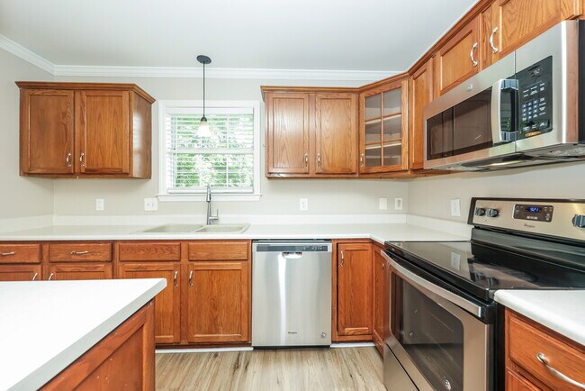 Building Photo - 6381 Paddington Way
