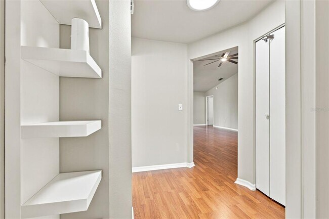 Building Photo - 128 Lookout Dr
