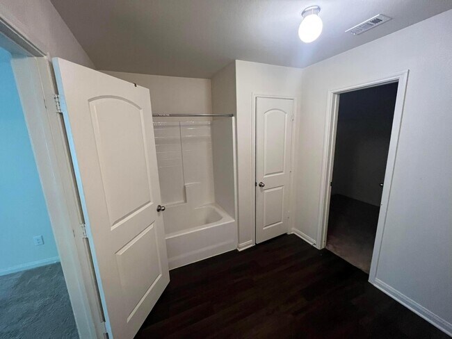 Building Photo - 14276 Greenhaw Ln