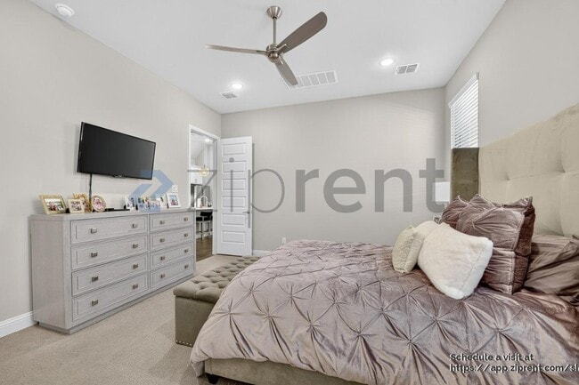 Building Photo - 7313 Zachery Dr