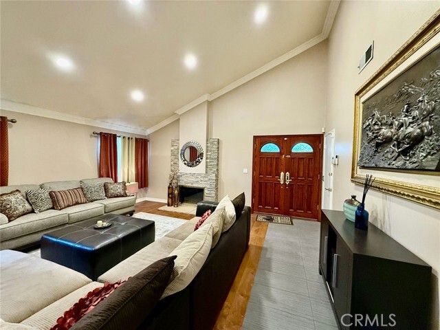 Building Photo - 17320 Alexandra Cir