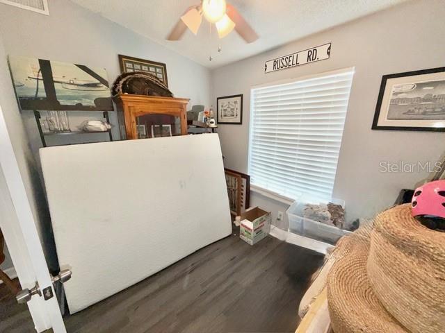 Building Photo - 219 Pebble Ct