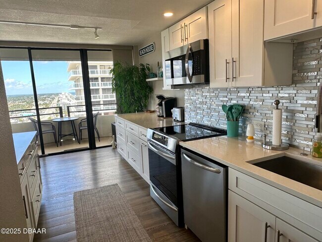 Building Photo - 2900 N Atlantic Ave