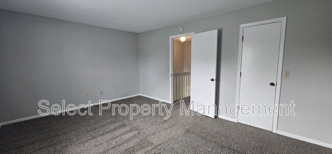 Building Photo - 5448 Evard Rd
