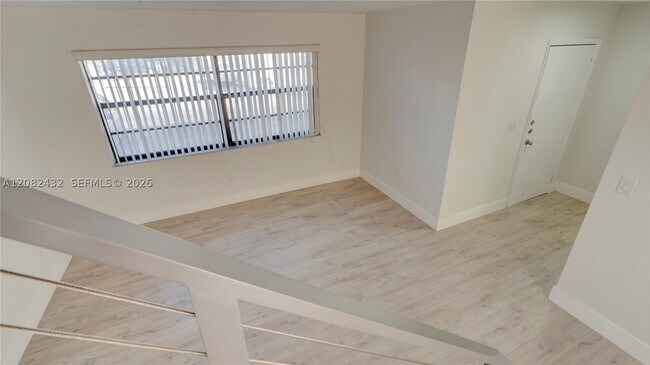 Building Photo - 710 SW 114th Ave