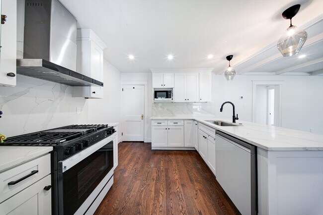 Primary Photo - 45 Randlett St