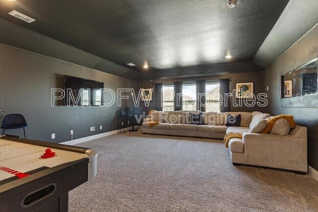 Building Photo - 7313 Willow Thorne Dr