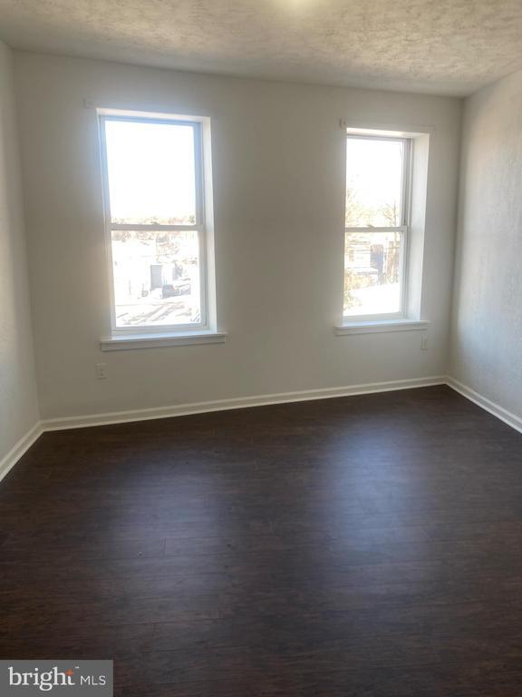 Building Photo - 2671 St Benedict St