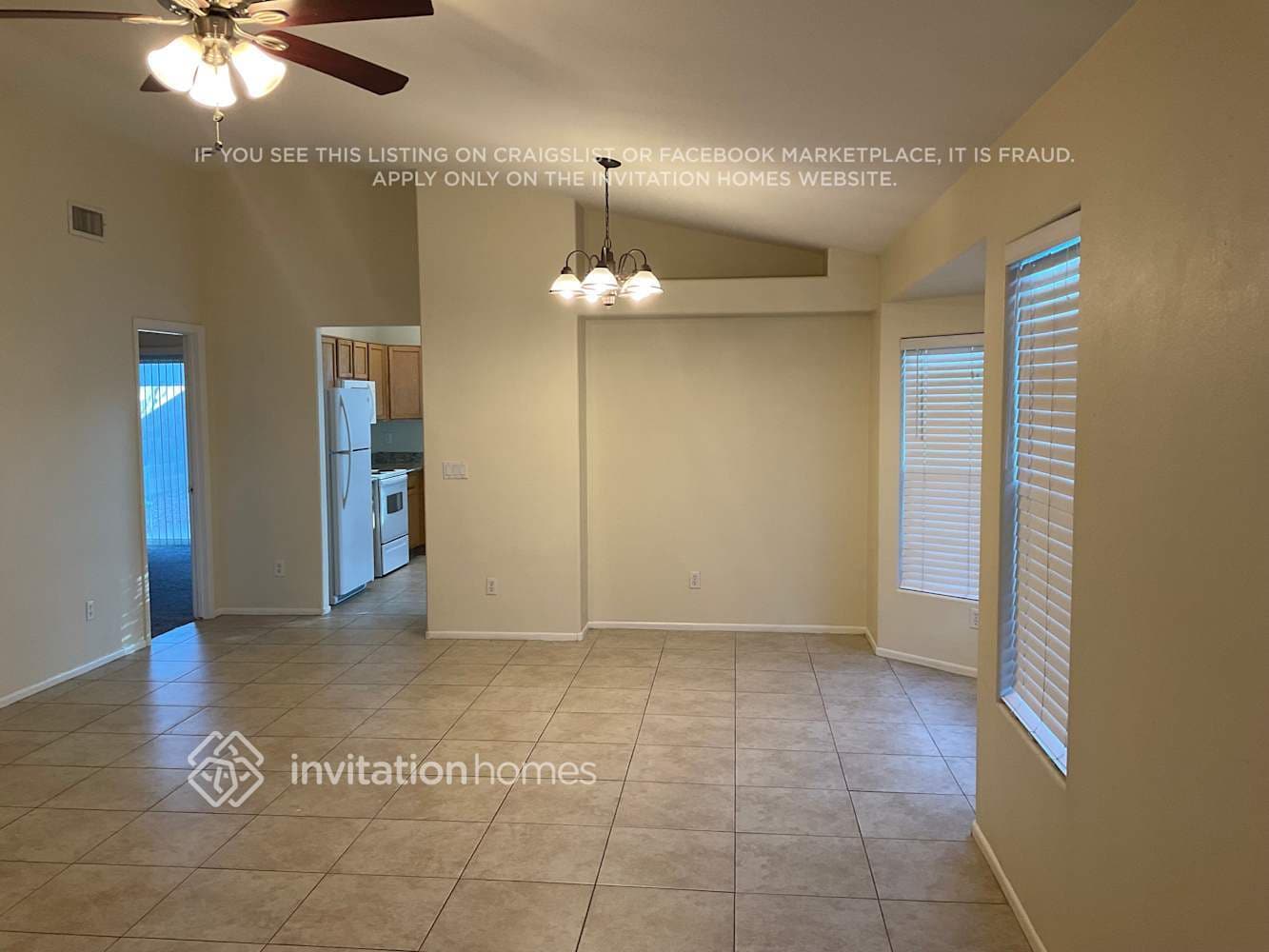 Building Photo - 3059 W Lone Cactus Dr