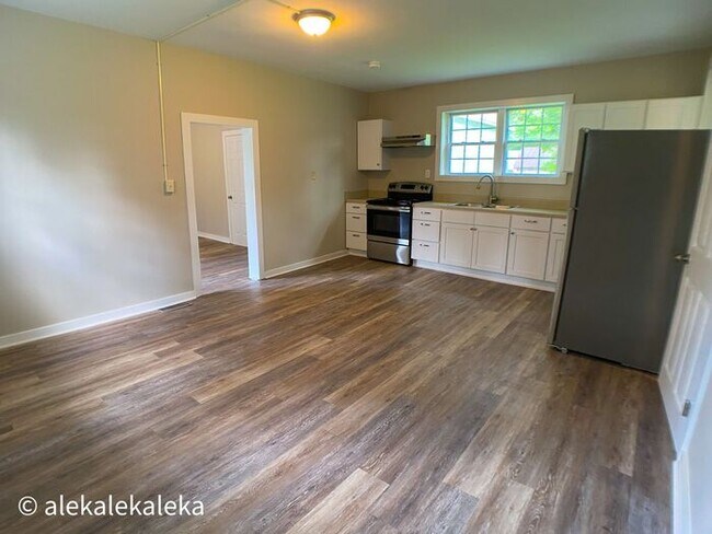 Building Photo - Julian 4 Bedroom, 2 Bathrooms Incredible F...