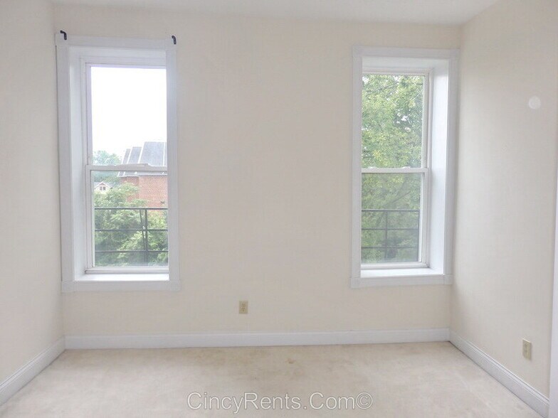 Building Photo - 2155 Fulton Ave