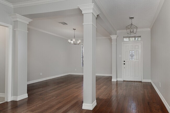 Building Photo - 31 N Duskwood Pl