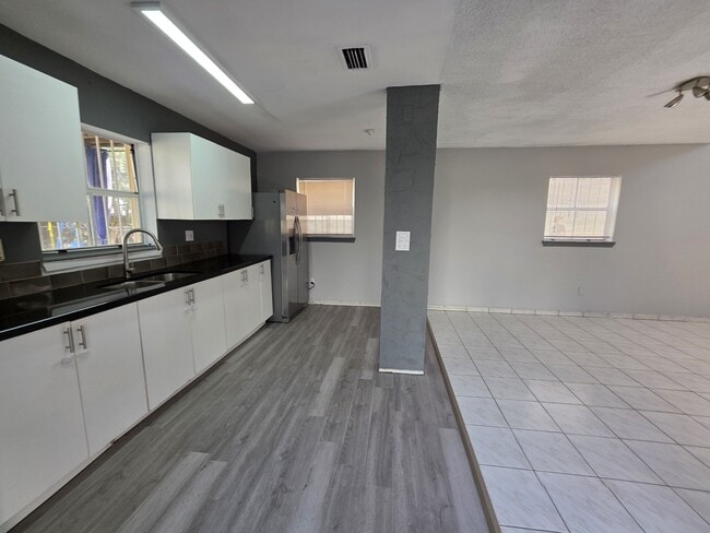 Building Photo - 11951 SW 271st Terrace