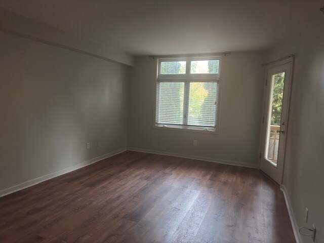 Building Photo - 3250 Fairfield Ave