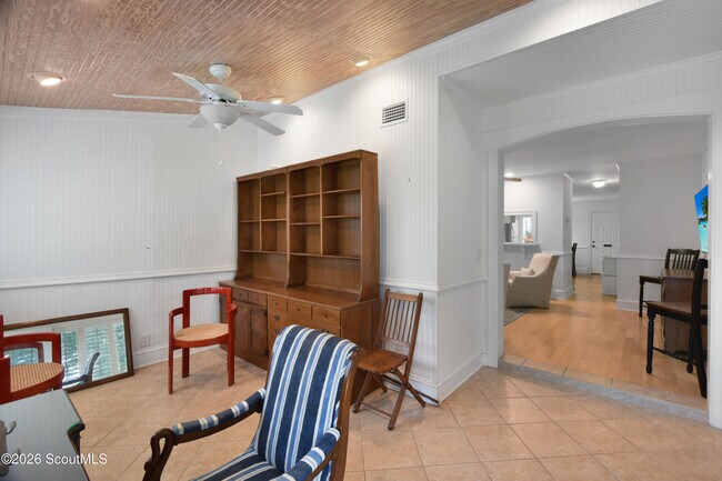 Building Photo - 1000 Mallery St Ext
