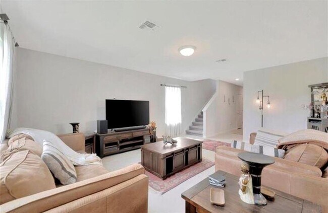 Building Photo - 9079 Royal River Cir