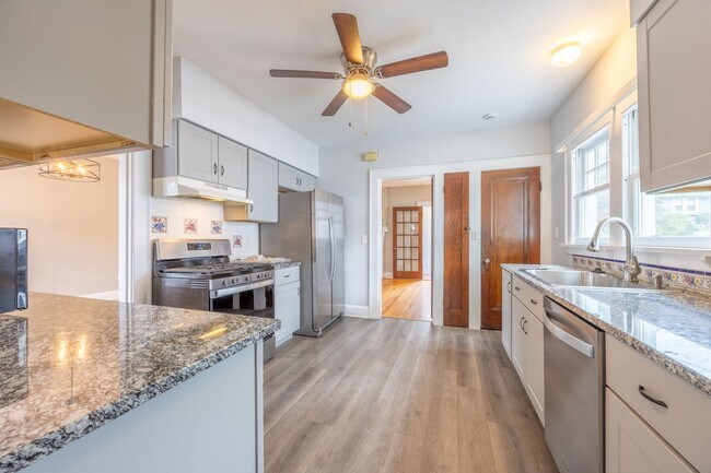 Building Photo - Charming 3-Bedroom Home in the Heart of Sp...