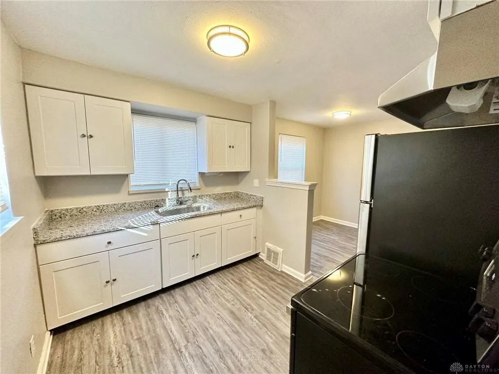 Building Photo - 2714 Holmes Ave